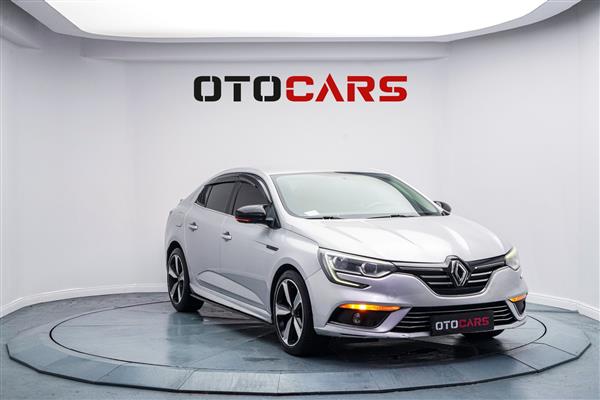 RENAULT-MEGANE-2019