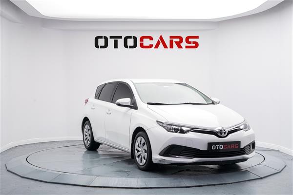 TOYOTA-AURIS-2017