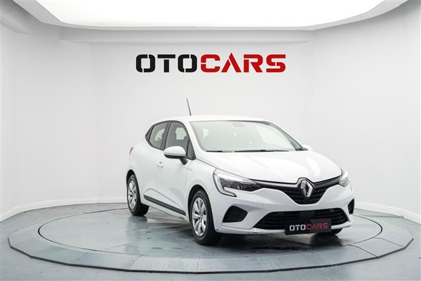 RENAULT-CLIO-2021