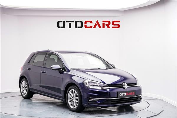 VOLKSWAGEN-GOLF-2019