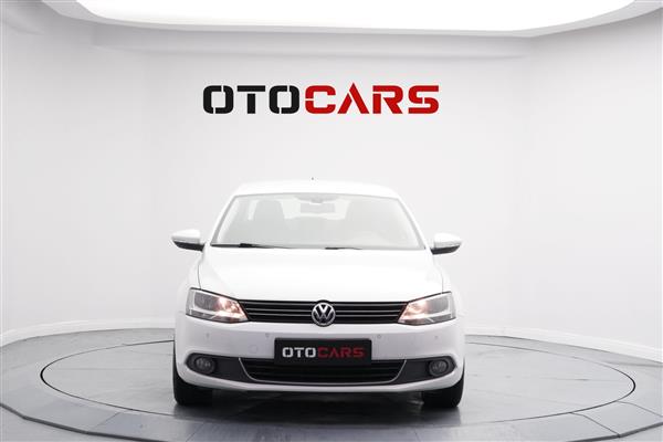 VOLKSWAGEN-JETTA-2014