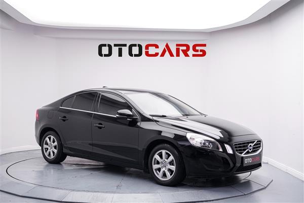 VOLVO-S60-2012