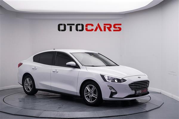 FORD-FOCUS-2020