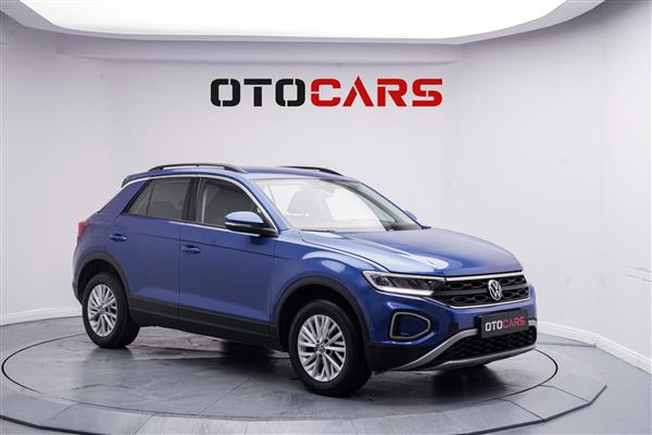 VOLKSWAGEN-T-Roc-2023