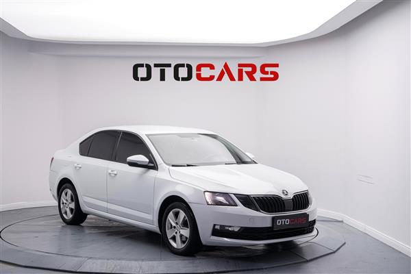 SKODA-OCTAVIA-2019