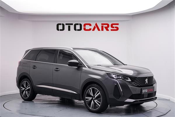 PEUGEOT-5008-2021